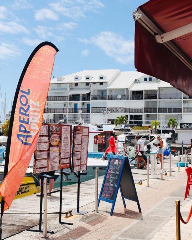 Superbe Studio Avec Piscine, Au Coeur De La Marina! Village Soleil ! Proche Aeroport & Ferry Le Gosier  Exterior foto